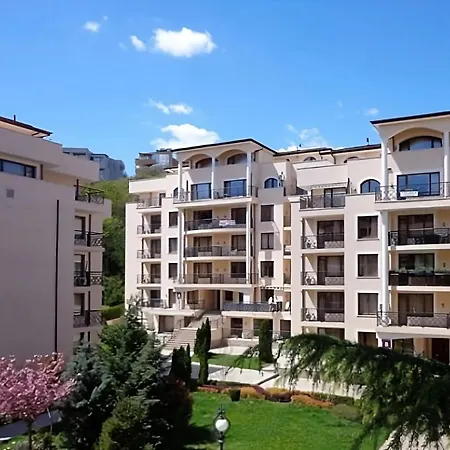 Apartment Europroperties Iglika