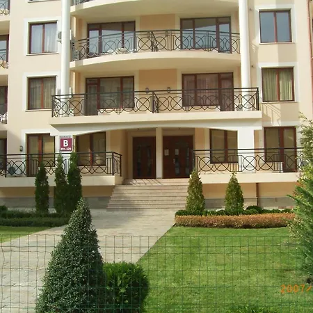 아파트 Europroperties Iglika